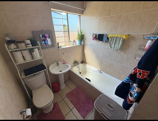 2 BEDROOM TOWNHOUSE FOR SALE IN PARKRAND